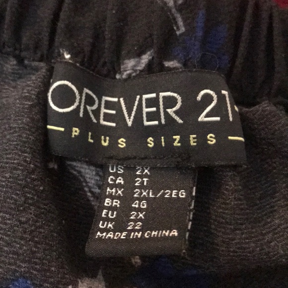 Forever 21 romper - Picture 3 of 3